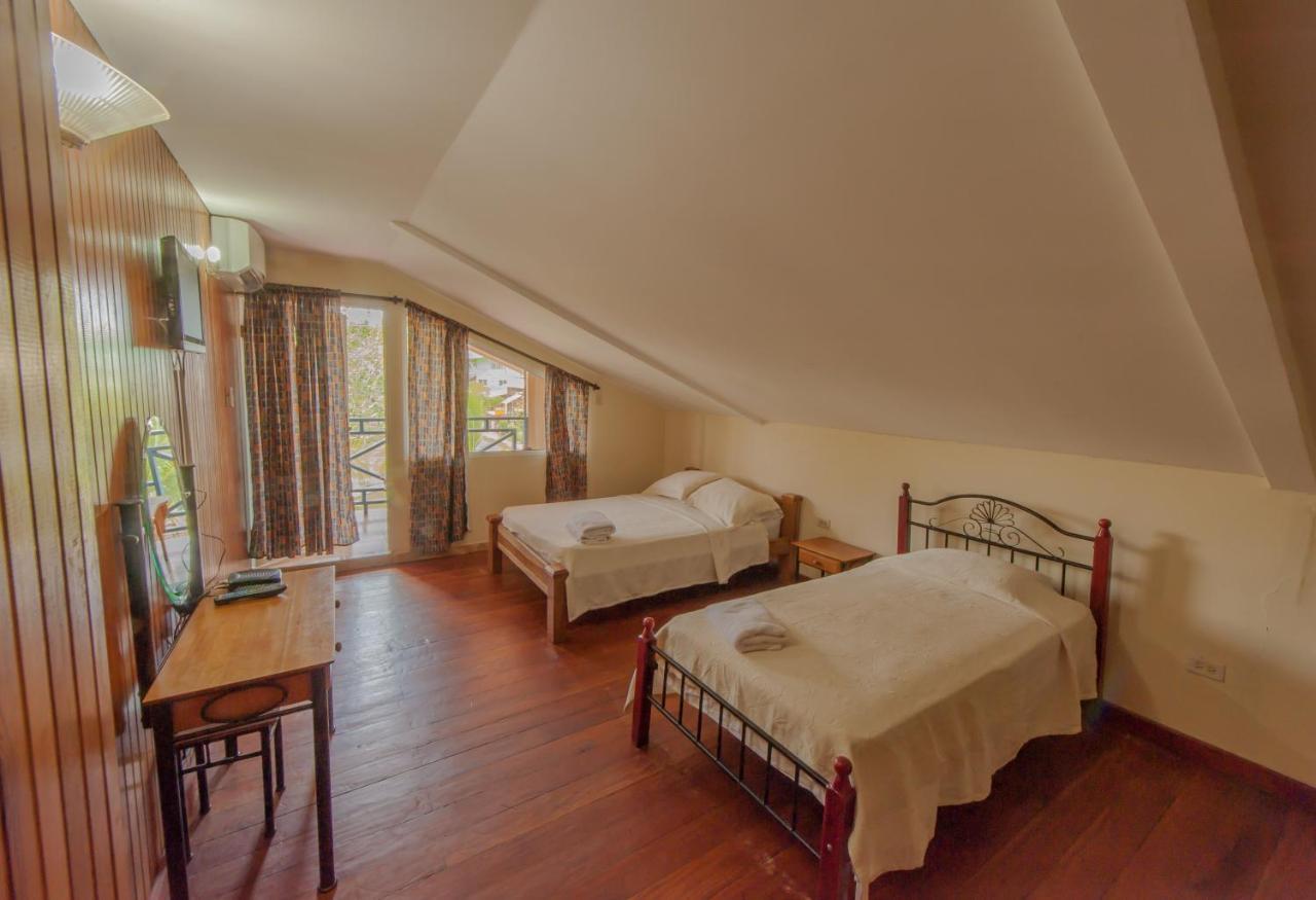 Hotel Posada Los Delfines Бокас-дель-Торо Экстерьер фото